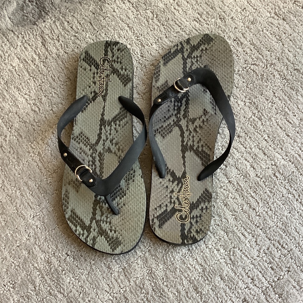 Cole Haan flip Flops